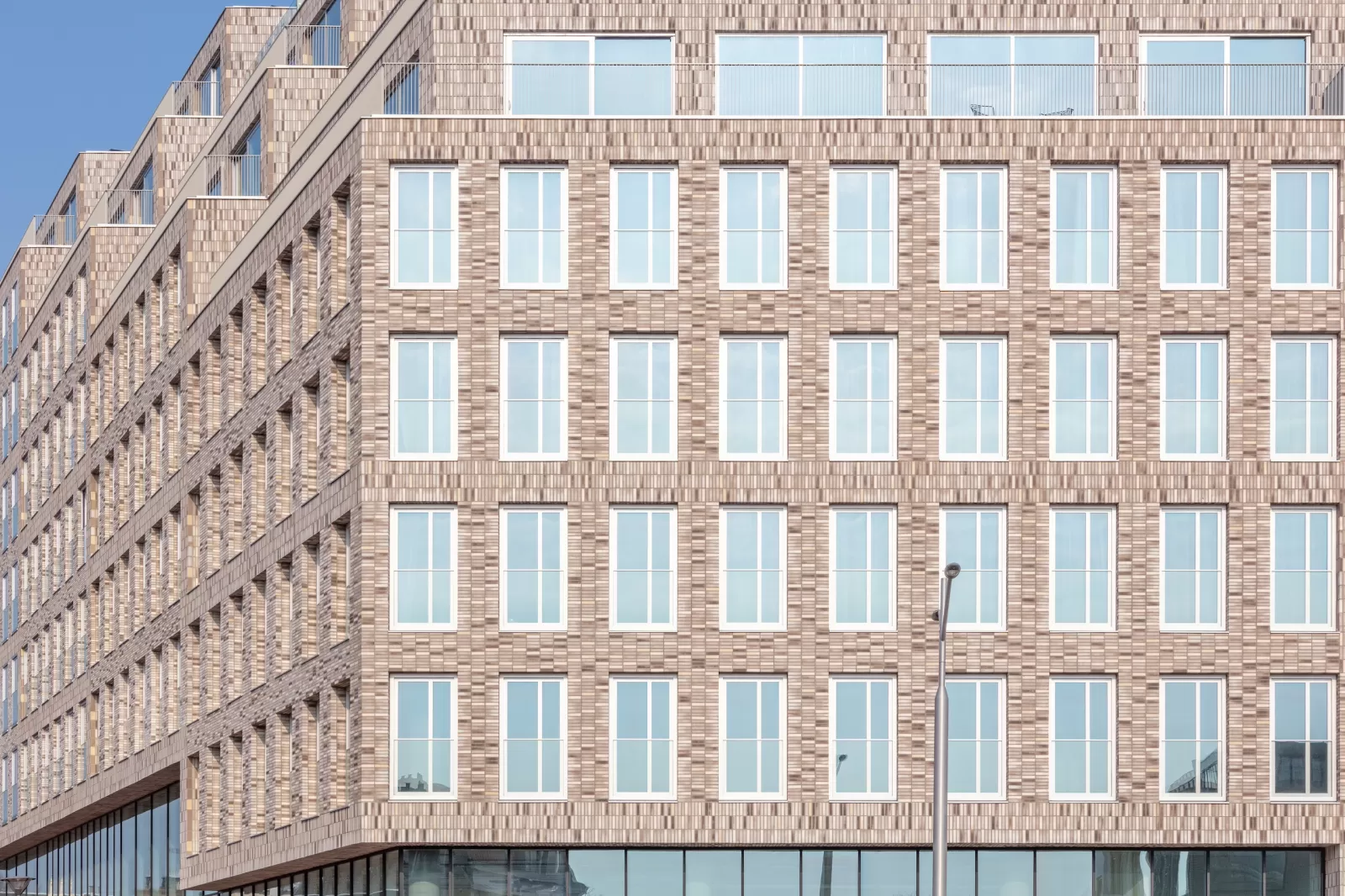 844 - oplevering