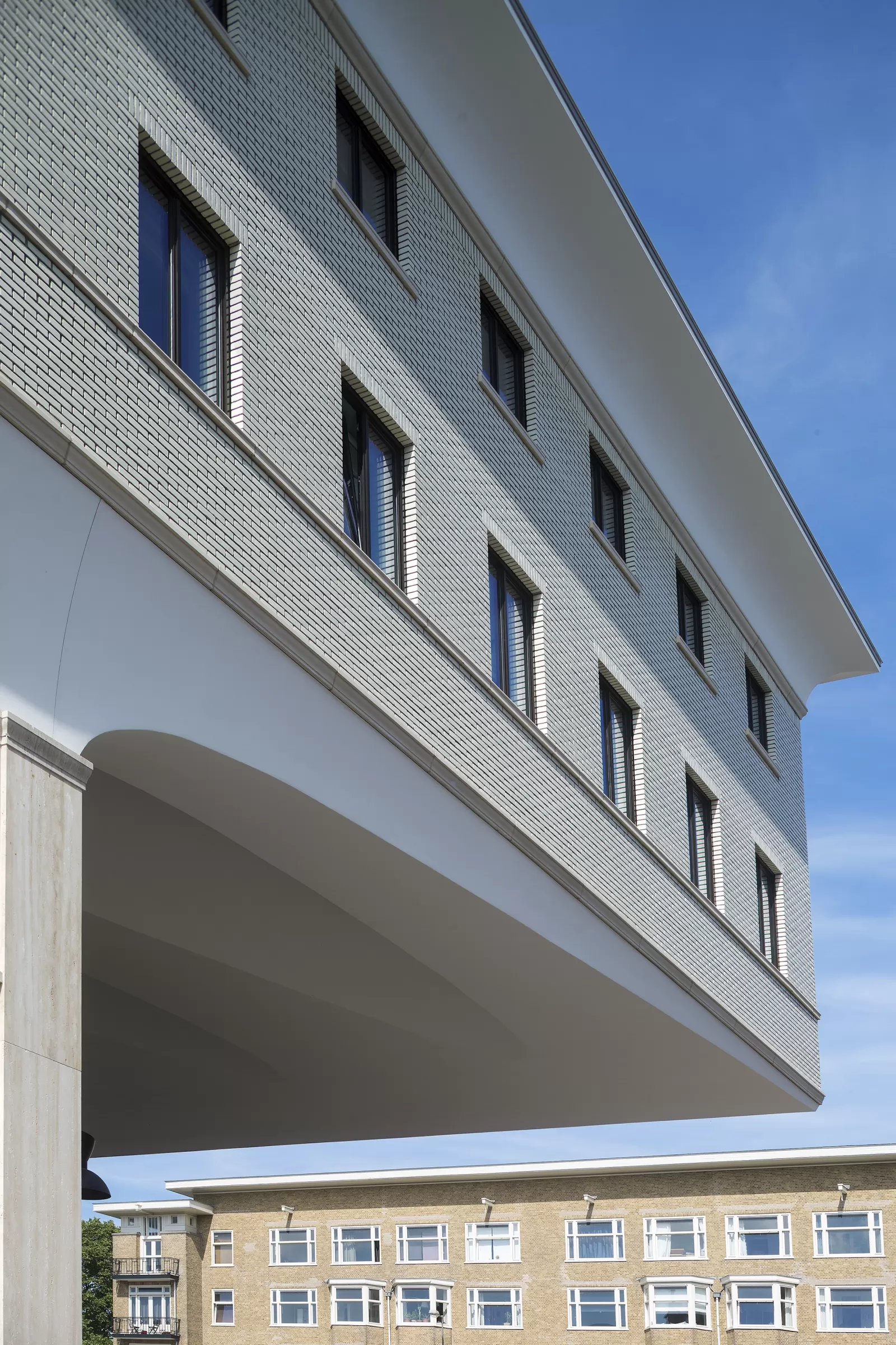 710 - oplevering