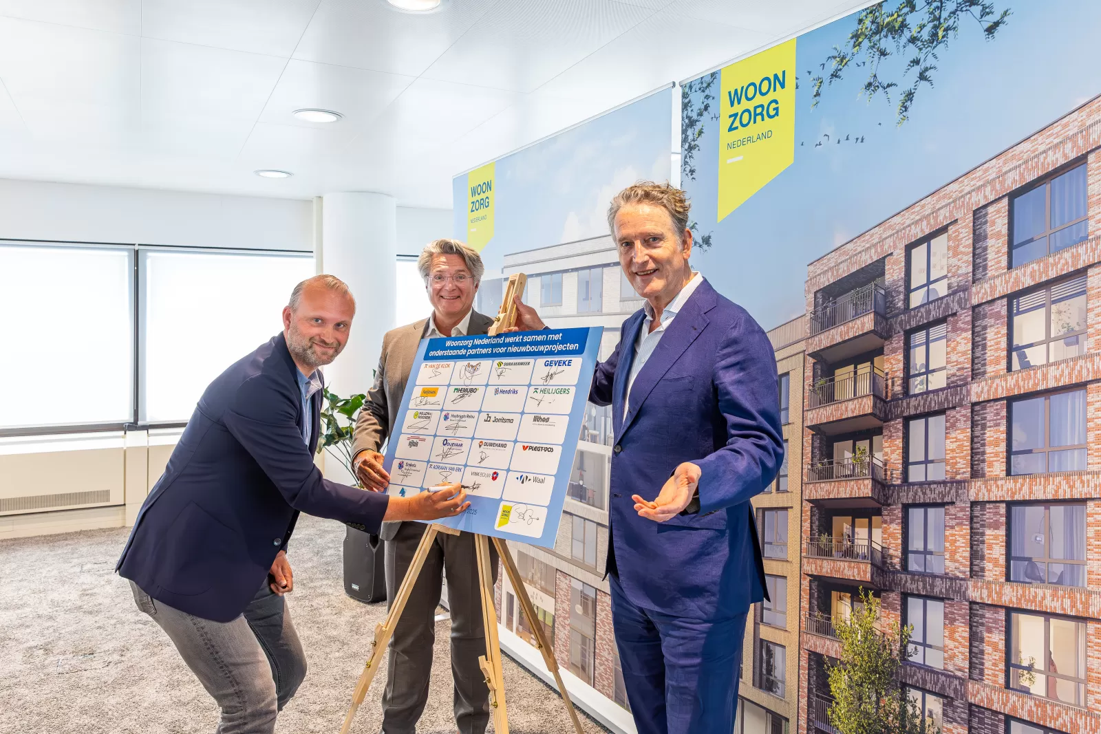 Tekenen Woonzorg Nederland-Vink Bouw