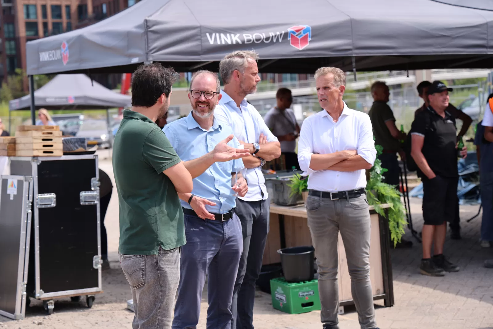 𝗛𝗼𝗼𝗴𝘀𝘁𝗲 𝗽𝘂𝗻𝘁 𝗗𝗲 𝗩𝗲𝗿𝗯𝗶𝗻𝗱𝗲𝗿 𝗲𝗻 𝗖𝗼𝗺𝗺𝗼𝗻 𝗚𝗿𝗼𝘂𝗻𝗱 - 1 