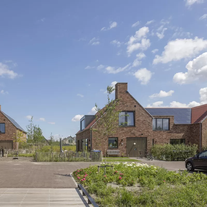 892 - oplevering